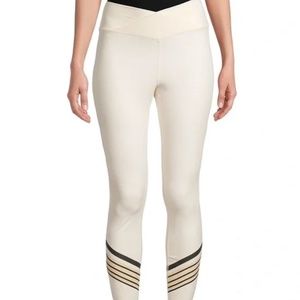 Chevron striped leggings